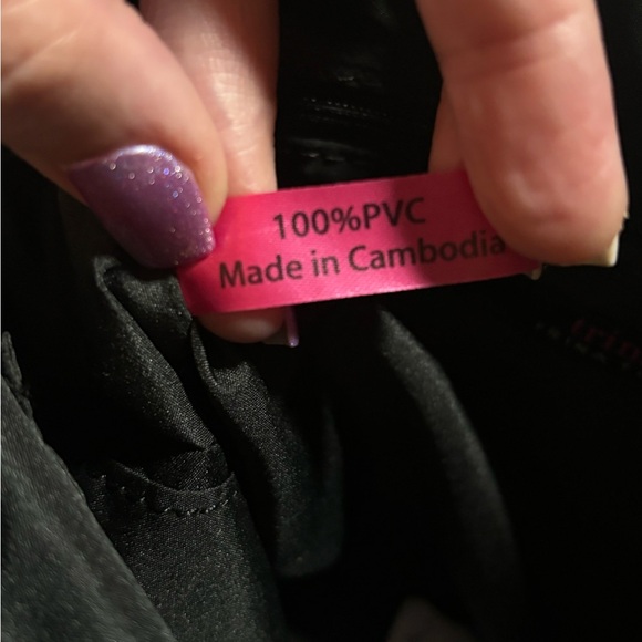 Trina Turk burgundy crossbody - Picture 11 of 11